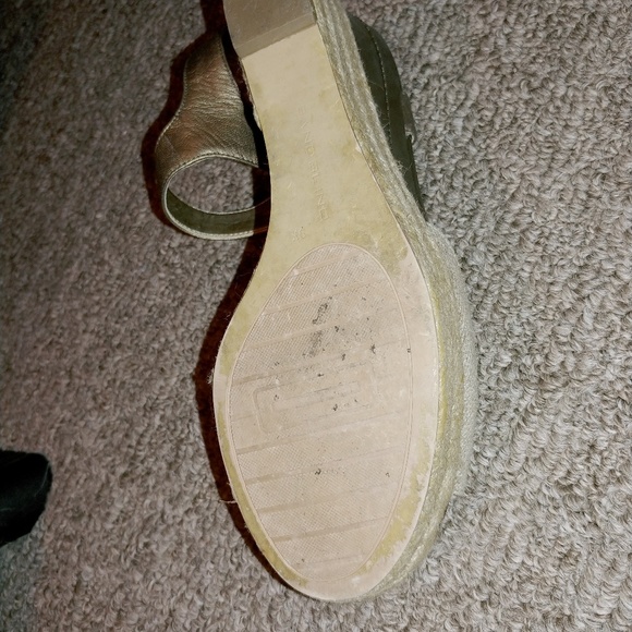 Sandals - Picture 3 of 3